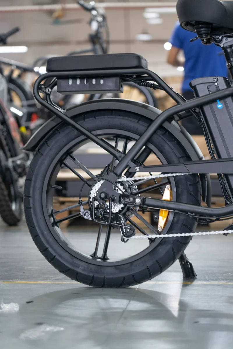 Yüksek Performanslı Elektrikli Motosiklet Yüksek Performanslı Elektrikli Motosiklet