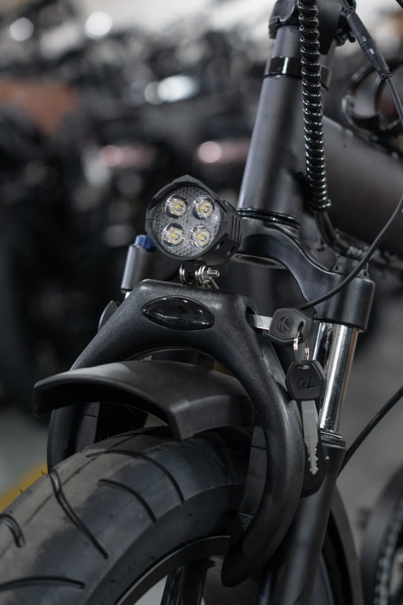 Yüksek Performanslı Elektrikli Motosiklet Yüksek Performanslı Elektrikli Motosiklet